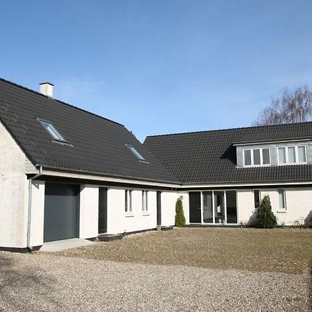 Stenbrogård Harlev Stationsby Eksteriør bilde